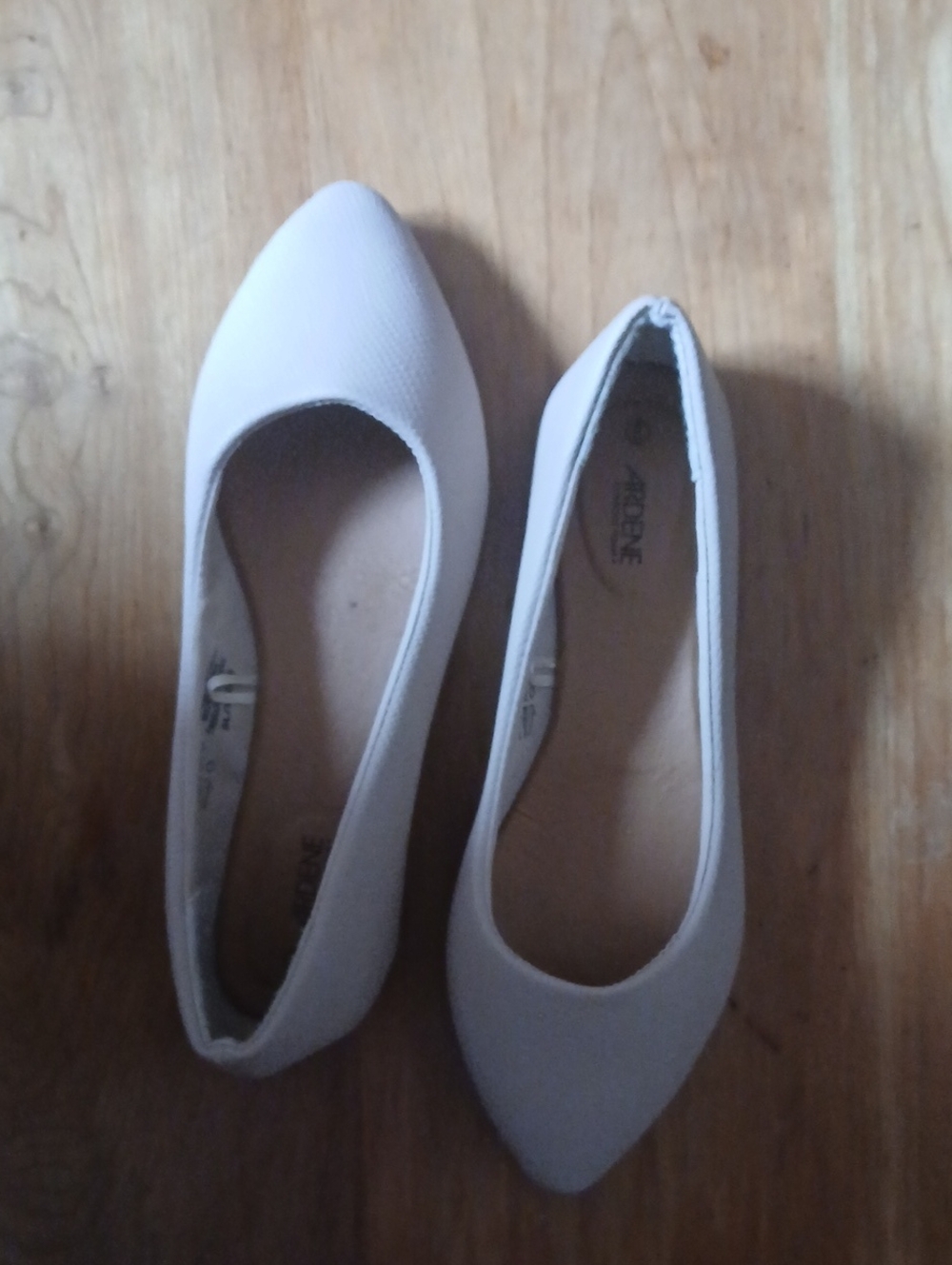 Adrienne White Pointed-Toe Women's Flats